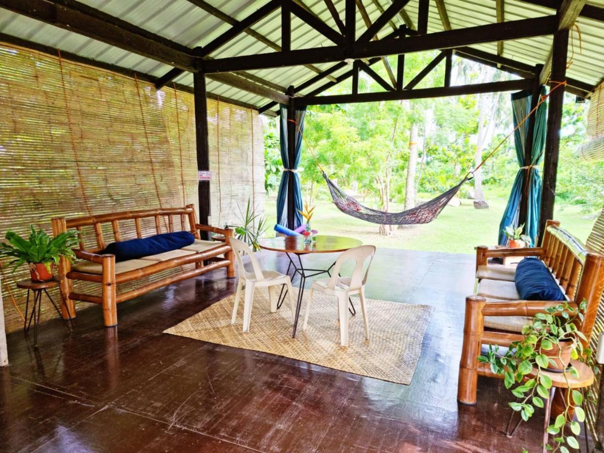 Bahandi Beach Lodge Mambajao Exterior foto